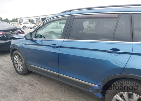 2018 Volkswagen Tiguan 2.0T Se/2.0T Sel из США, поврежденный, VIN 3VV3B7AX3JM092801